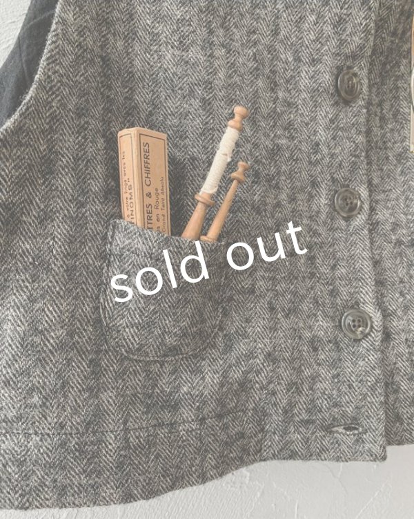 画像6: MARCHE' DE SOEUR／シェットランドウールへリンボーン ちびベスト・チャコール (6)