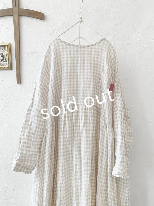 画像2: MARCHE' DE SOEUR／ギャザーワンピース・ベージュチェック (2)