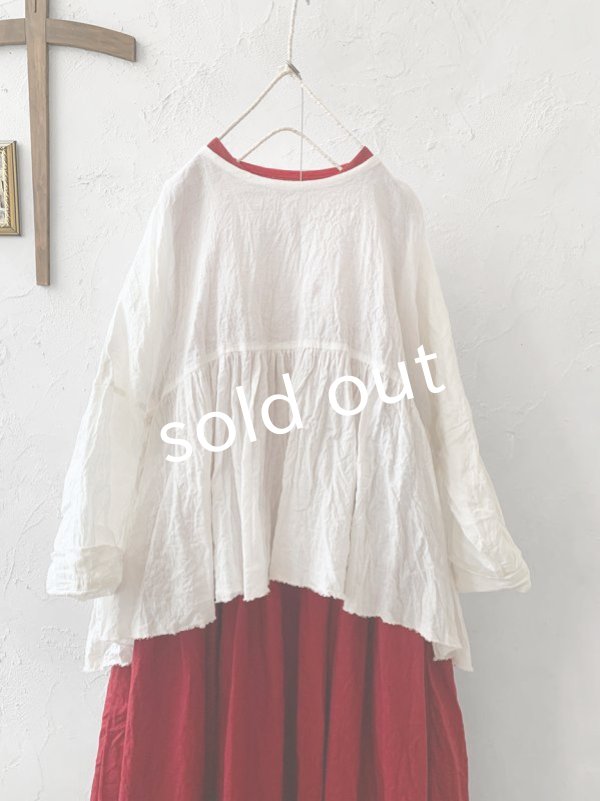 画像2: MARCHE' DE SOEUR／ギャザープルオーバー・オフホワイト (2)