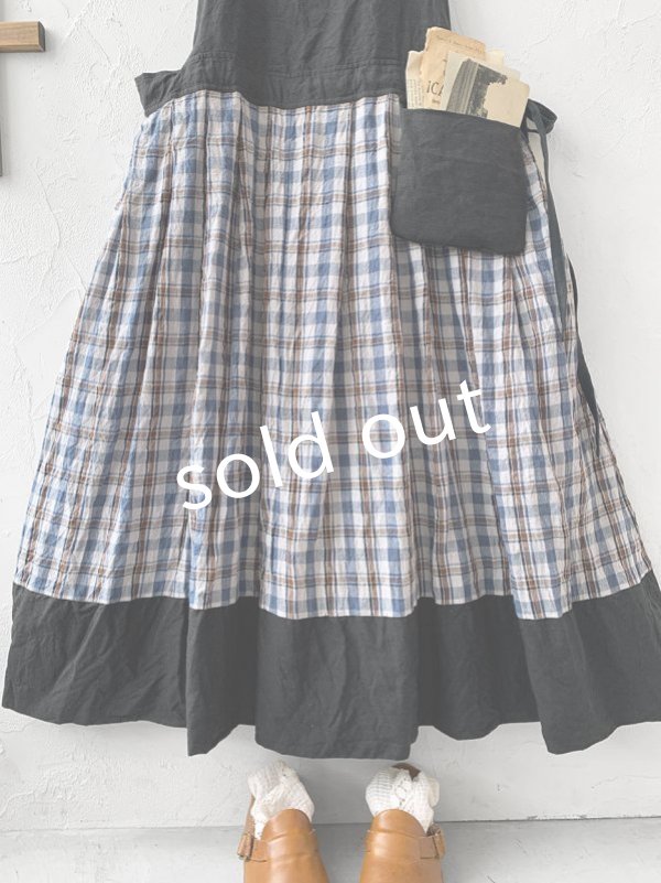 画像3: MARCHE' DE SOEUR／エプロンワンピース・黒×ブルーチェック (3)