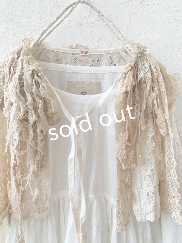 画像8: pollenbienco／ケープ付きアンティークレースプルオーバー (8)