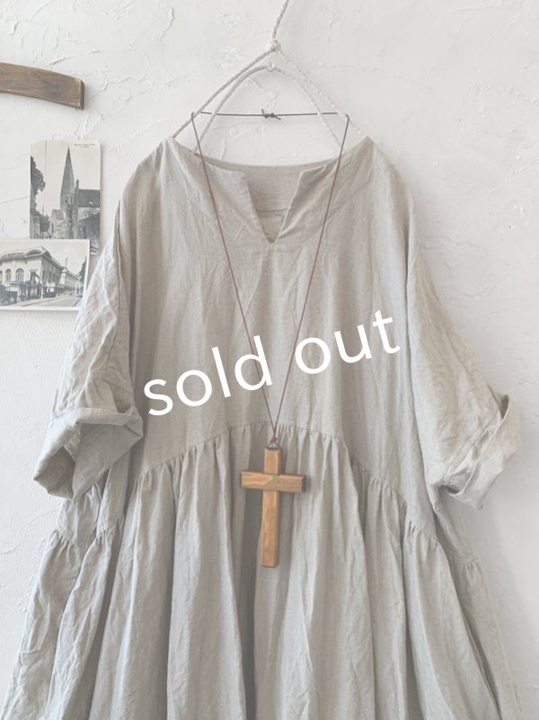 画像2: MARCHE' DE SOEUR／ギャザーワンピース・生成り (2)