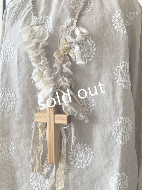 画像3: pollenbienco／アンティークレースと木の十字架ネックレス (3)