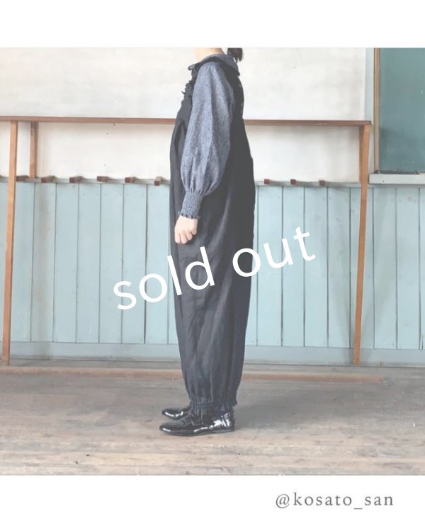 画像7: kosatofuku／フリルショルダーサロペット・黒 (7)