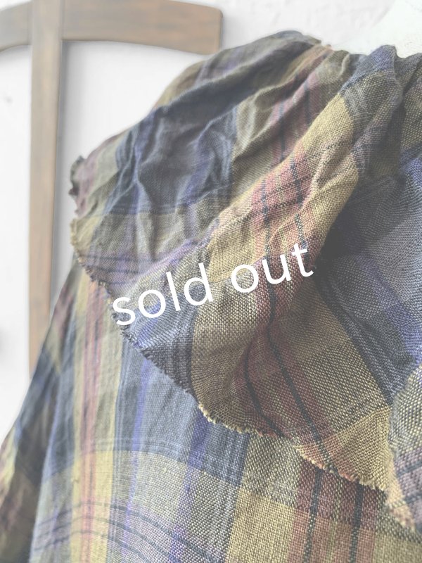 画像4: MARCHE' DE SOEUR／ラッフル襟のワンピース・カーキチェック (4)