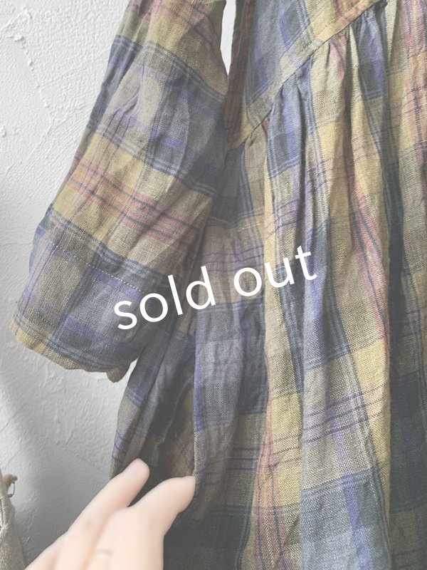 画像6: MARCHE' DE SOEUR／ラッフル襟のワンピース・カーキチェック (6)