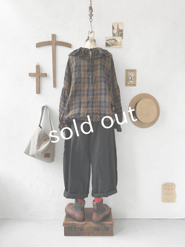 画像5: MARCHE' DE SOEUR／ラッフル襟の裾絞りプルオーバー・カーキチェック (5)