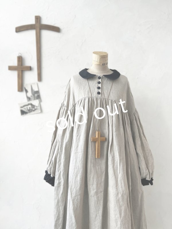 画像2: Avenue／丸襟ギャザーワンピース・生成り (2)