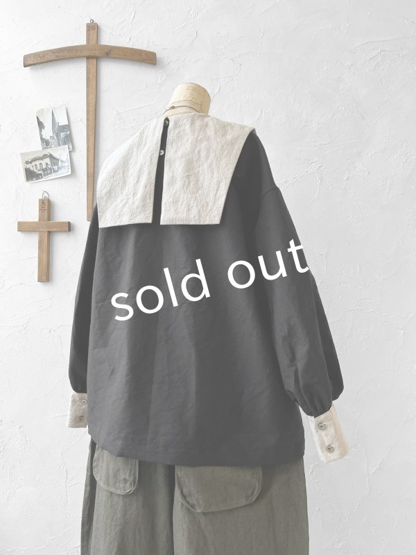 画像9: je suis comme je suis/ビブカラーブラウス・黒×生成り襟 (9)