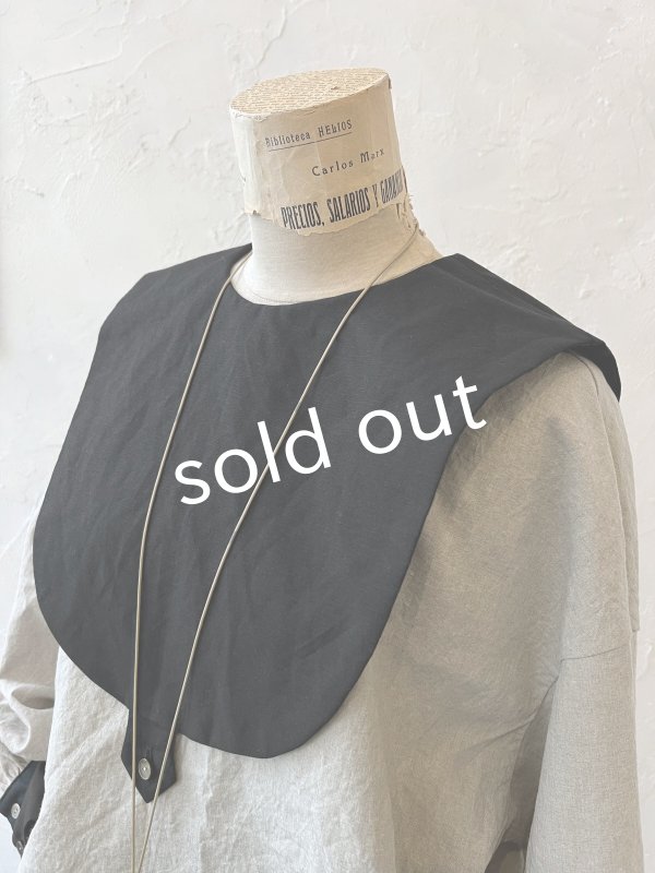 画像5: je suis comme je suis/ビブカラーブラウス・生成り×黒襟 (5)