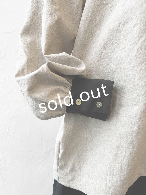 画像4: je suis comme je suis/ビブカラーブラウス・生成り×黒襟 (4)