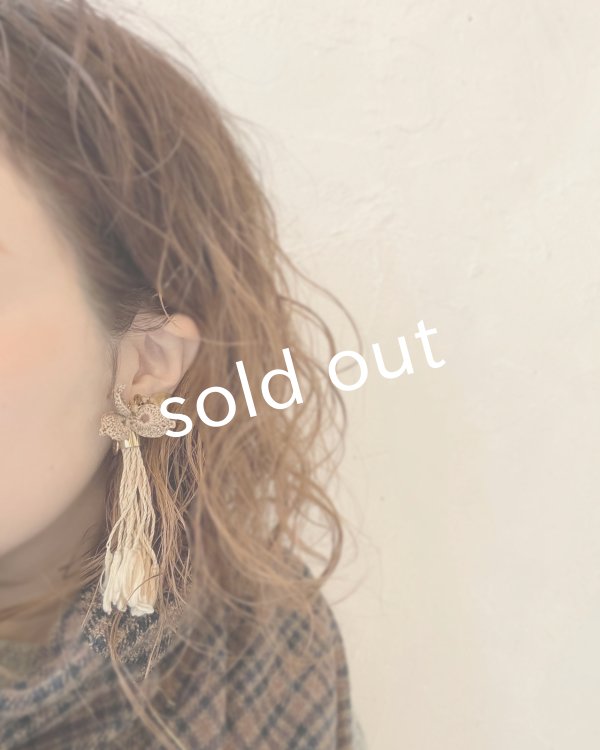 画像4: toromeco／ ”tsubuto” クロッシェ＆アンティークタッセルイヤリング (4)