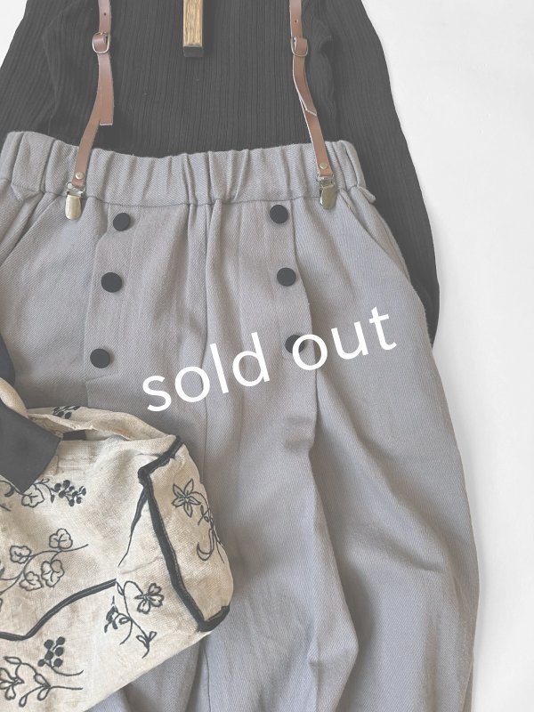 画像9: MAGALI /タックボタンパンツ・アッシュグレー (9)