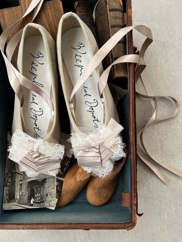 画像2: 【30%OFF SALE】veerle／バレエシューズ・アイボリー (2)