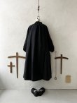画像7: nous rendent heureux／フリル襟ピンタックワンピース・黒 (7)