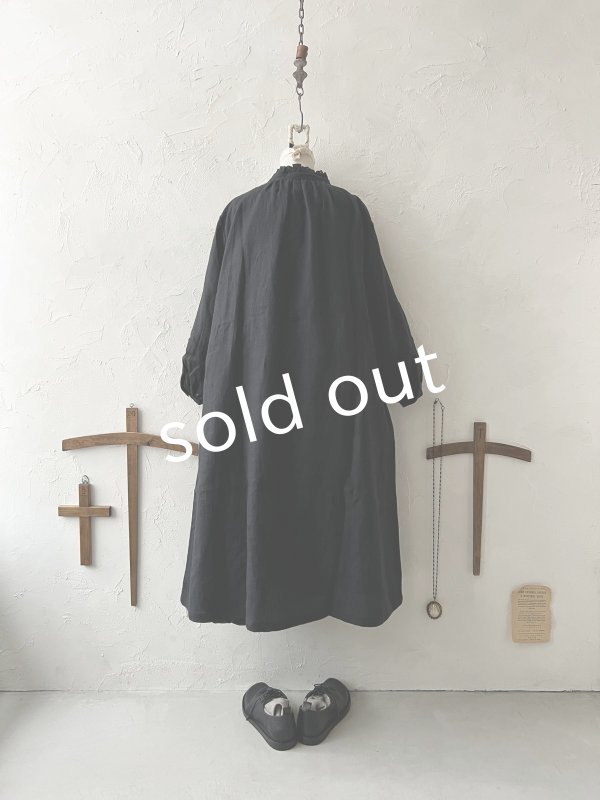 画像7: nous rendent heureux／フリル襟ピンタックワンピース・黒 (7)