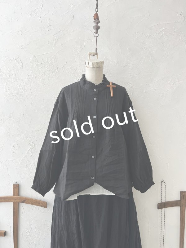 画像3: nous rendent heureux/フリル襟ピンタックブラウス・黒 (3)