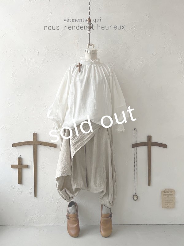 画像2: nous rendent heureux／シャーリングブラウス・オフ (2)