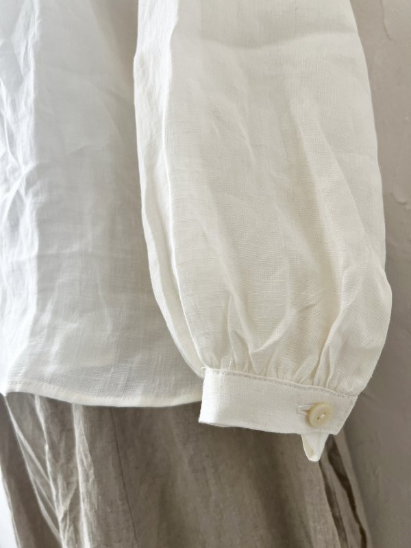 画像5: nous rendent heureux／フリル襟ピンタックブラウス・オフ (5)