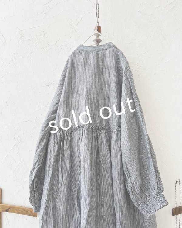 画像7: ubasoku/ボリューム袖ギャザーワンピース・ブラックストライプ (7)