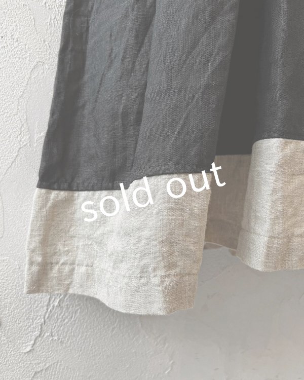 画像4: Avenue／後ろくるみボタンのワンピース・黒×生成り (4)