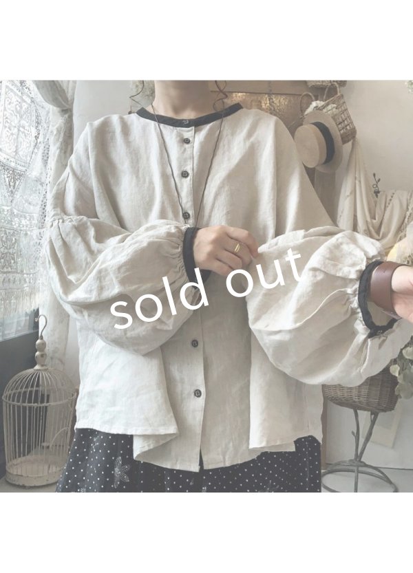 画像10: ubasoku/0530 バイカラーパフ袖ブラウス (10)