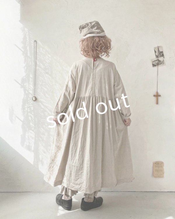 画像9: MARCHE' DE SOEUR/ターシャのワンピース・生成り (9)