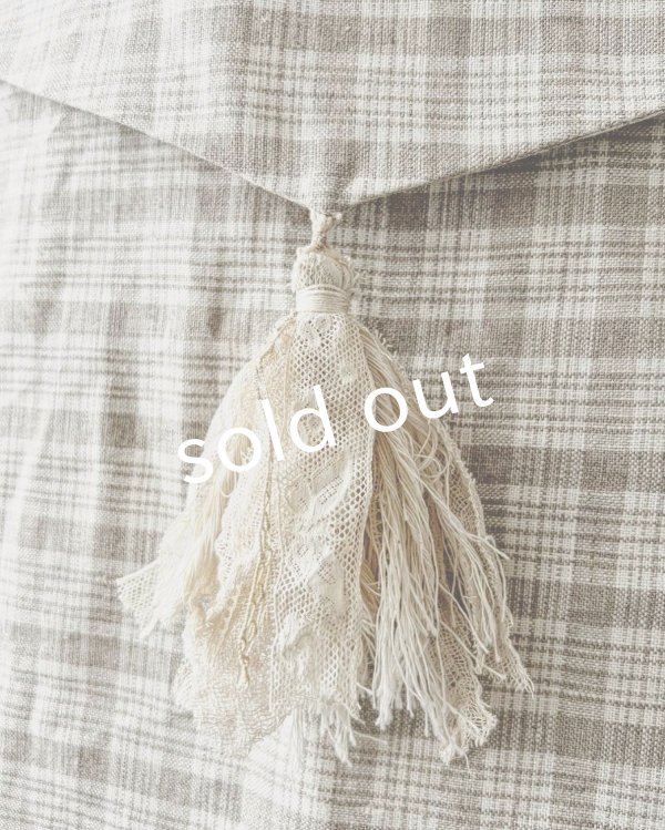 画像4: MARCHE' DE SOEUR／セーラ襟のタッセルちびジャケット・ベージュチェック (4)