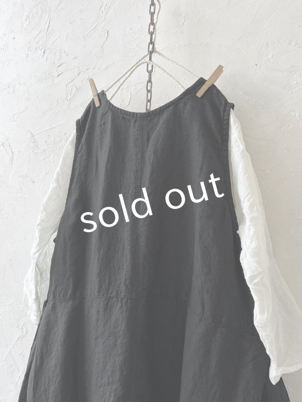 画像8: SO／Vネックジャンパースカート・ブラック (8)