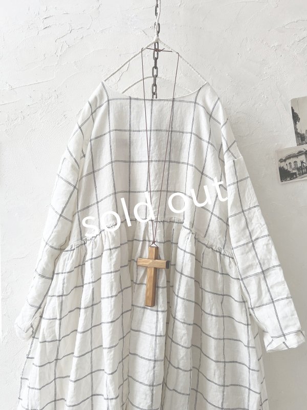 画像3: 08mab/ギャザーワンピース・白ウインドウペン (3)