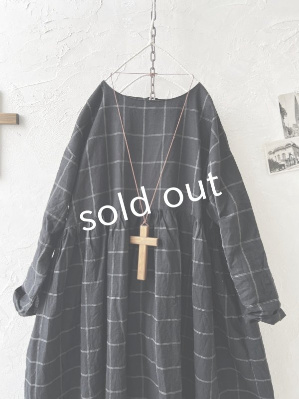 画像2: 08mab/ギャザーワンピース・黒ウインドウペン (2)