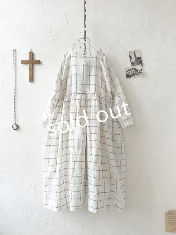 画像8: 08mab/ギャザーワンピース・白ウインドウペン (8)