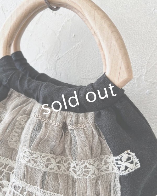 画像2: ecru-ke／木の持ち手バッグ・メープル黒リネン＆ガーゼ (2)