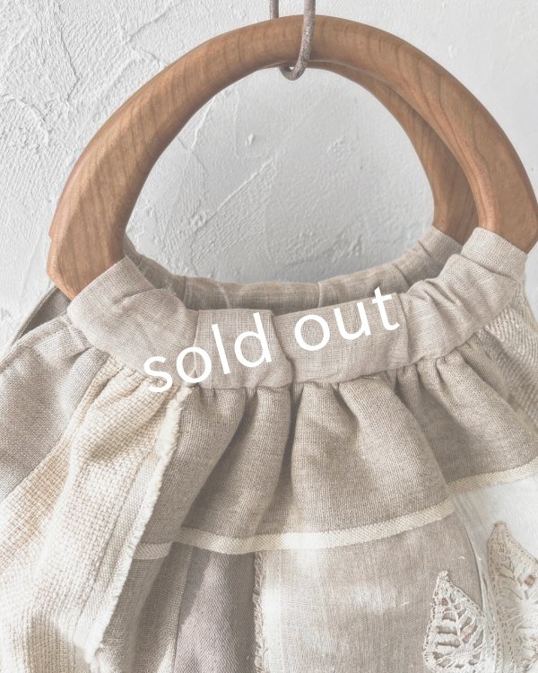 画像4: ecru-ke／木の持ち手バッグ・ブラックチェリー＆パッチワーク (4)