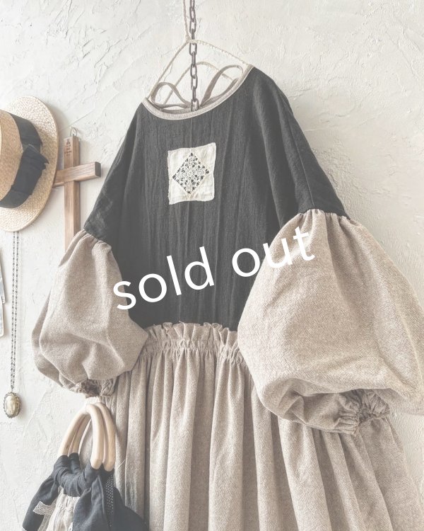 画像4: MARCHE' DE SOEUR／ブルターニュのワンピース・黒×ベージュ (4)