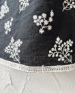 画像6: MARCHE' DE SOEUR／ブルターニュのワンピース・ココアベージュ×黒刺繍 (6)
