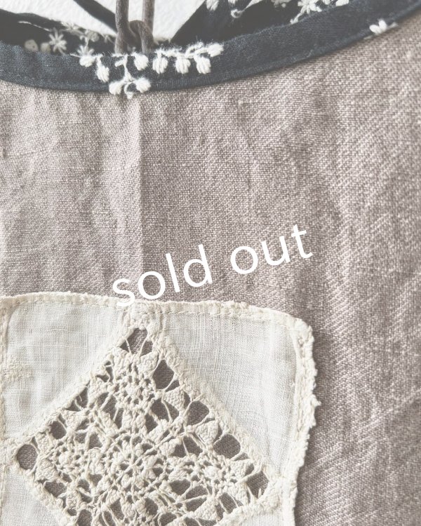 画像4: MARCHE' DE SOEUR／ブルターニュのワンピース・ココアベージュ×黒刺繍 (4)