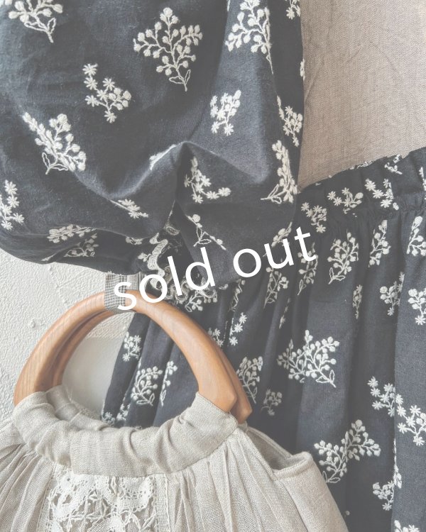 画像5: MARCHE' DE SOEUR／ブルターニュのワンピース・ココアベージュ×黒刺繍 (5)