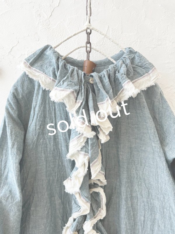 画像2: MARCHE' DE SOEUR／フローフリルタイトブラウス・ブルー (2)