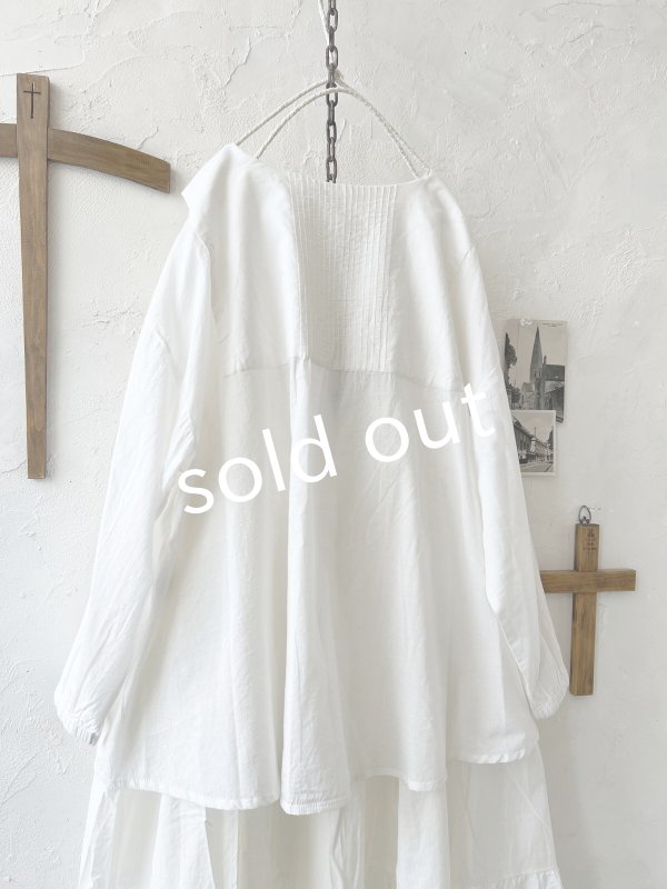 画像9: tegami/ニュアンスセーラー襟のブラウス・ライトグレー (9)