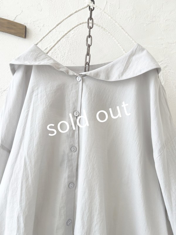 画像3: tegami/ニュアンスセーラー襟のブラウス・ライトグレー (3)