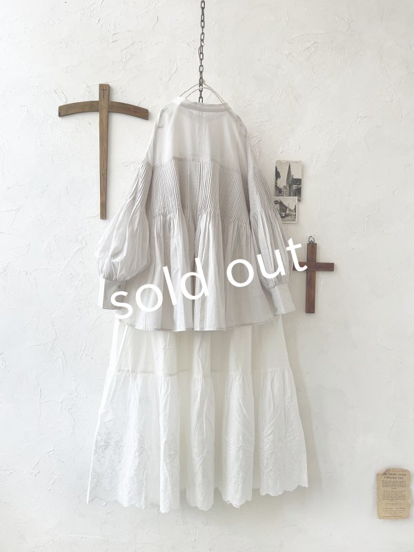 画像8: tegami/ドロップピンタックのカフスブラウス・ライトグレー (8)