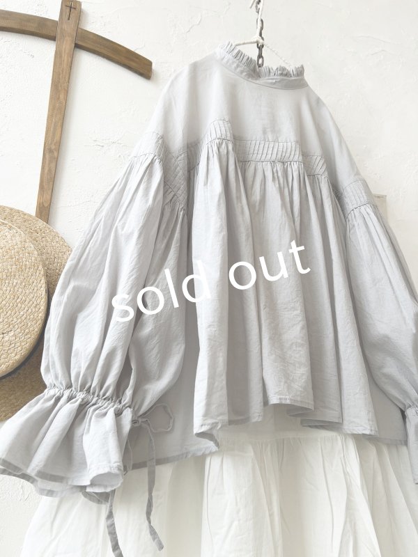 画像3: tegami/ピンタックリボンパフ袖のブラウス・ライトグレー (3)