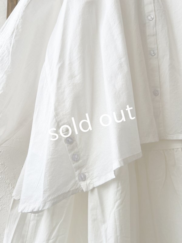 画像4: tegami/ニュアンスセーラー襟のブラウス・オフ (4)