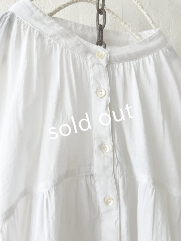 画像3: tegami/ピンタックバルーン袖のブラウス・オフ (3)