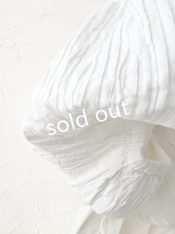 画像5: tegami/ピンタックバルーン袖のブラウス・オフ (5)