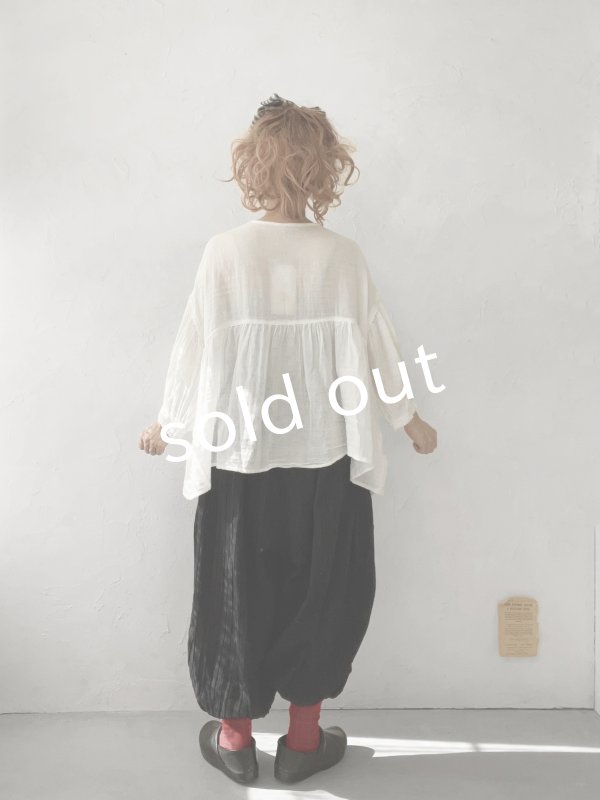 画像17: Dgy/フレアギャザーのガーゼブラウス・黒 (17)