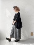 画像9: ubasoku/0976 ボリュームワイドパンツ・ブラックシャンブレー (9)