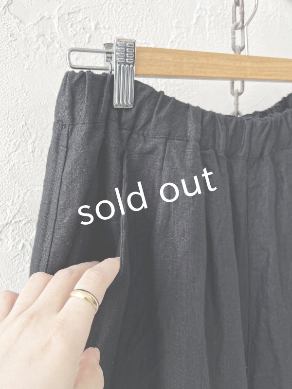 画像4: ubasoku/0969 裾タックワイドパンツ・黒 (4)