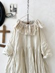 画像2: MARCHE' DE SOEUR／大きなラッフル襟のチュニック・ミルクに木の実ししゅう襟 (2)